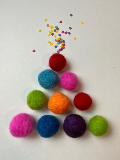 Poke, poke, POKE! Dress Up Your Tree With Felted Ornaments - December 13th (in-person) - Ply Studio Ottawa 